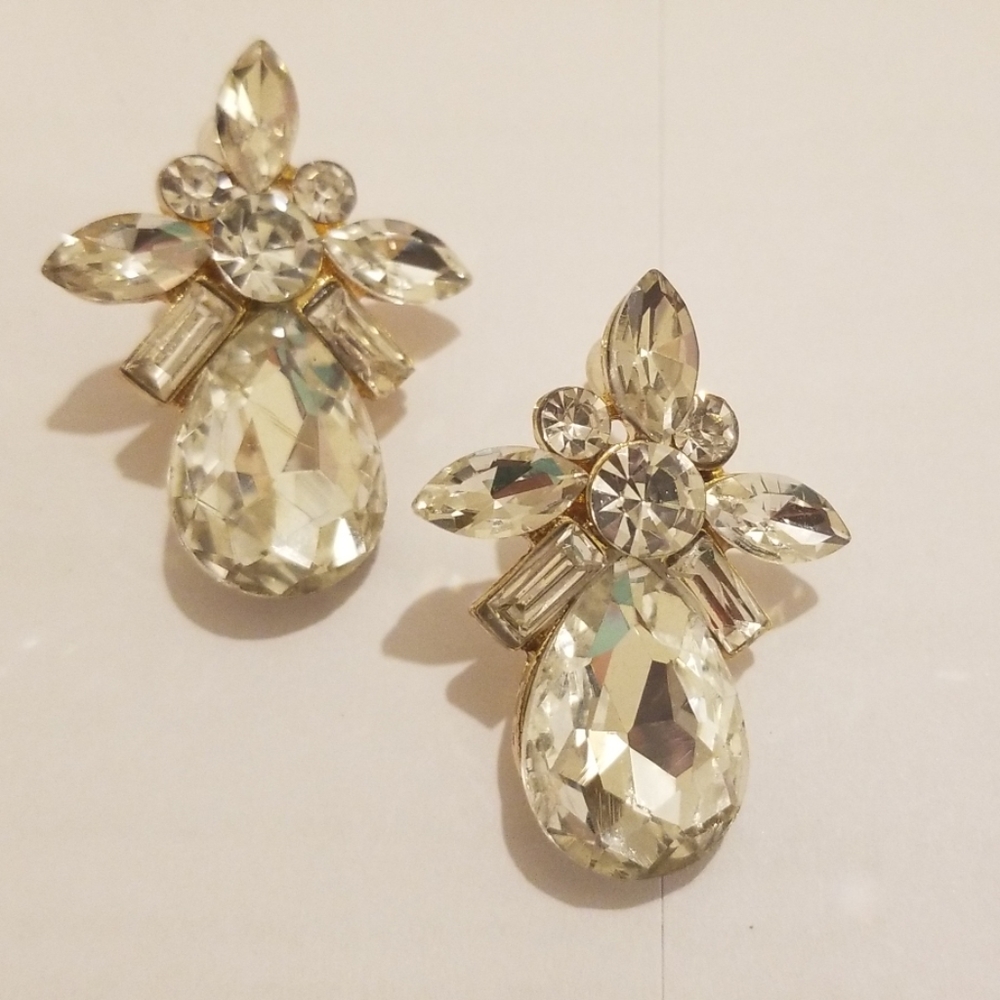 Fashion Crystal Earrings